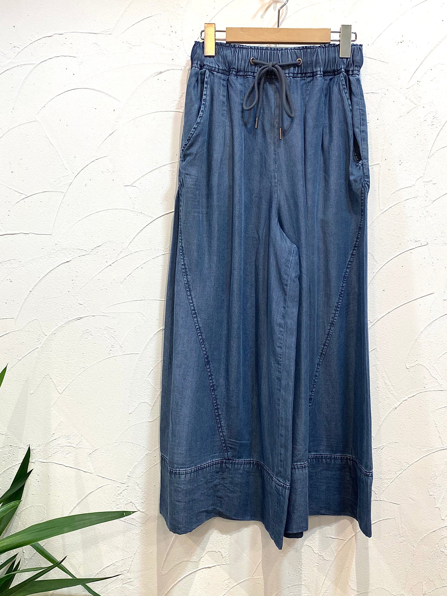 ワイドデニムパンツ