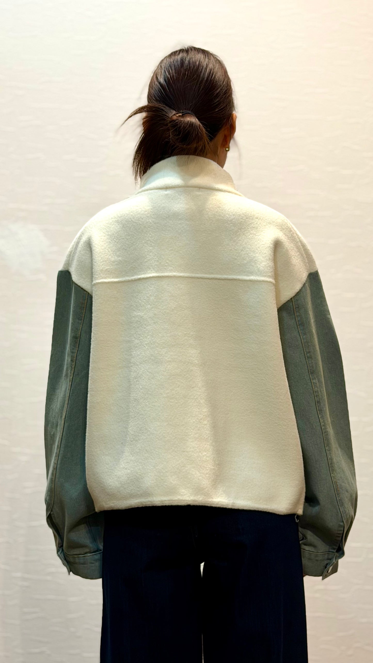 スタンド襟ブルゾン