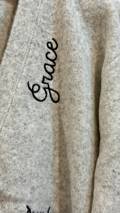 ロゴ刺繍カーディガン